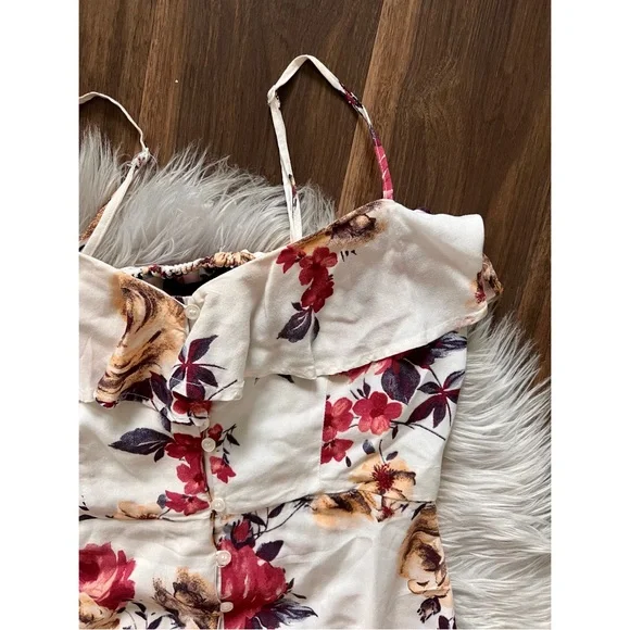 🔴SOLD🔴As U Wish white floral maxi dress - Picture 9 of 10